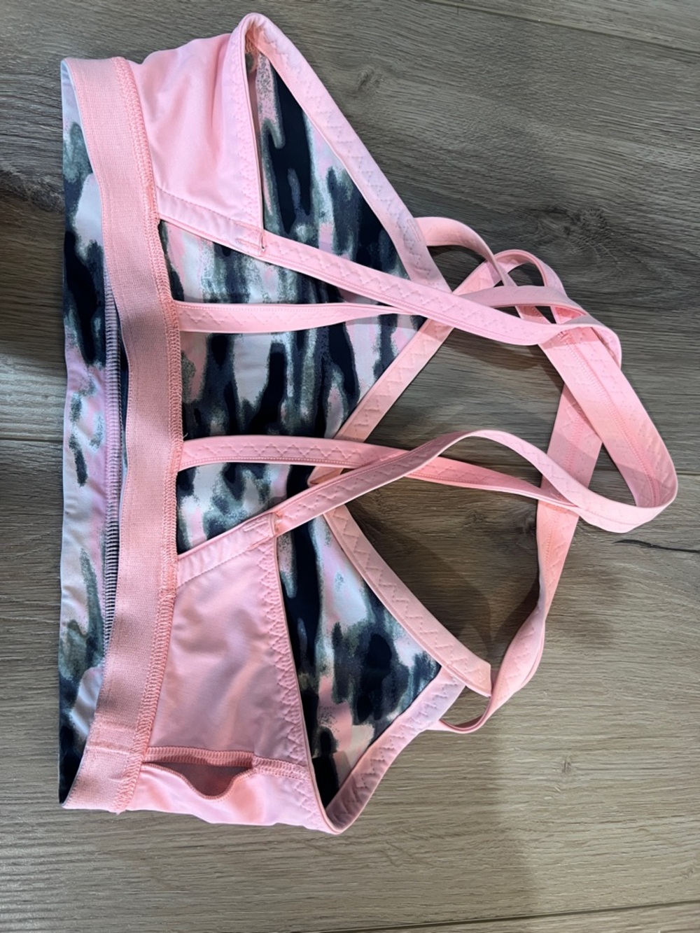 Lululemon Camo Waterbound Pink Strappy bra swim top Size 8 - Picture 5 of 5